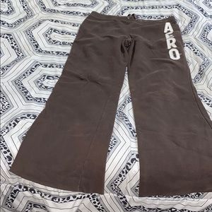 Brown aero sweats large